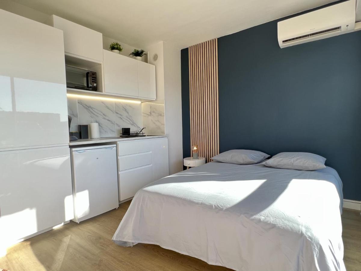 Beaux Arts - *proche Centre *clim *balcon Apartment